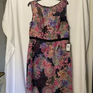 NEW- Adrianna Papell Multi color dress size 16